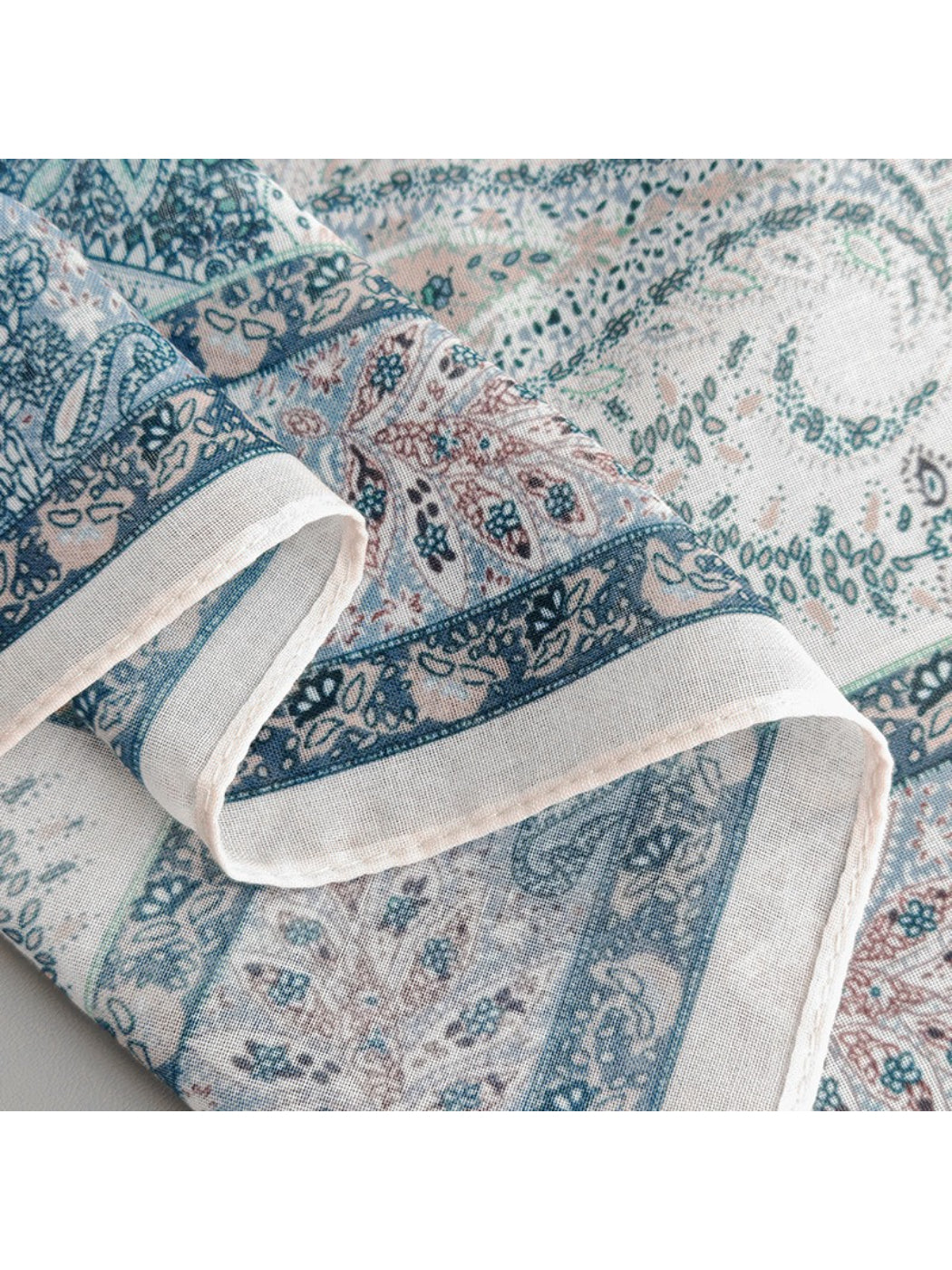 Scarvii Classic Paisley Medallion Square Scarf