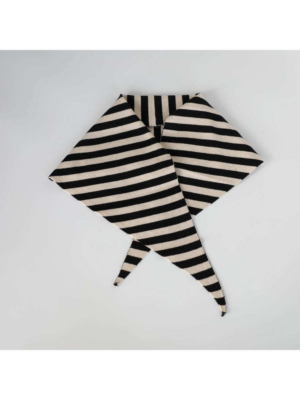 Scarvii - Retro Striped Knit Triangle Scarf