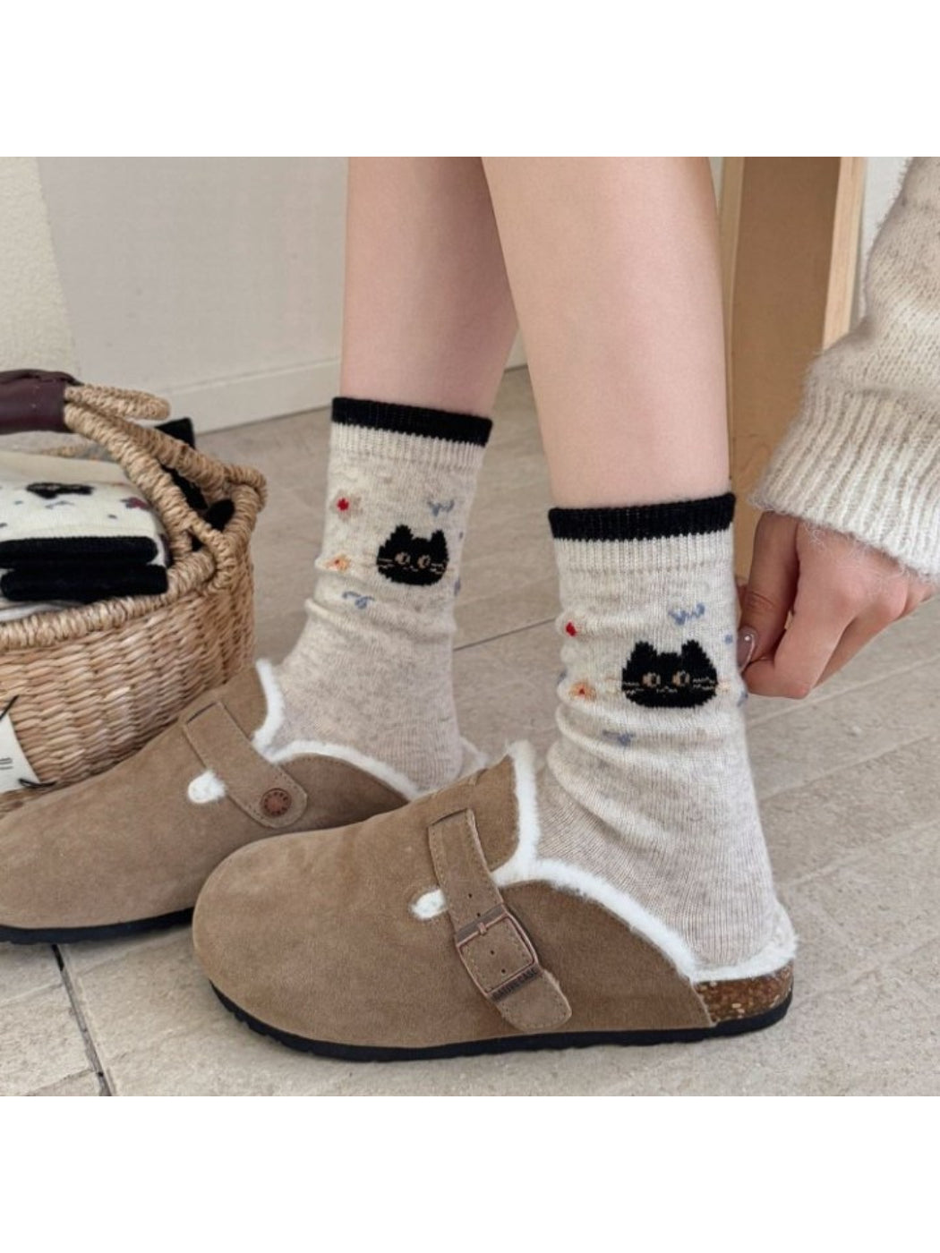 Rufia - Cat and Floral Knit Crew Socks