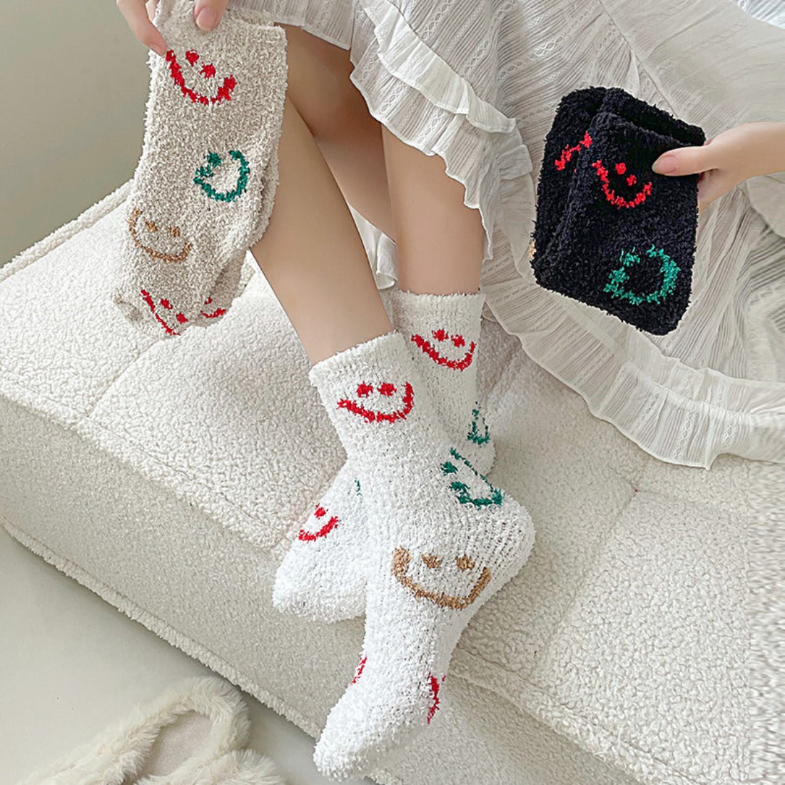 Rufia - Polka Dot Smiley Face Coral Fleece Socks