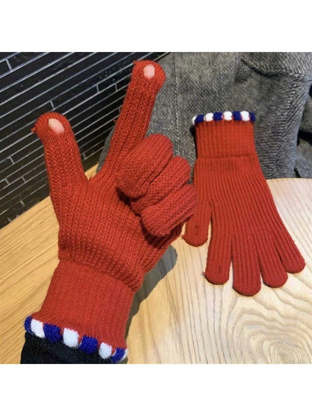 Gloving - Ribbed Knit Touchscreen Gloves