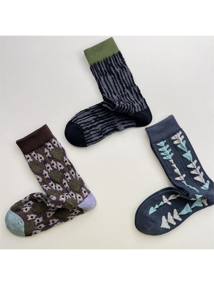 Rufia - Retro Unisex Mid-Calf Socks - Unique & Stylish