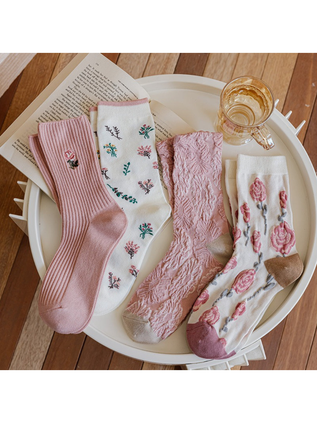 Rufia - Romantic Floral Pattern Cozy Crew Socks product image 1