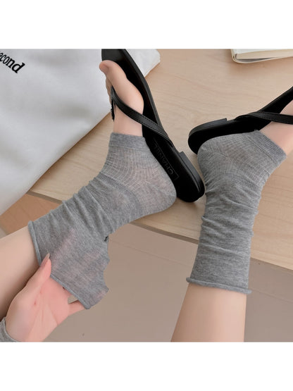 Rufia - Solid Color Slouch Crew Socks