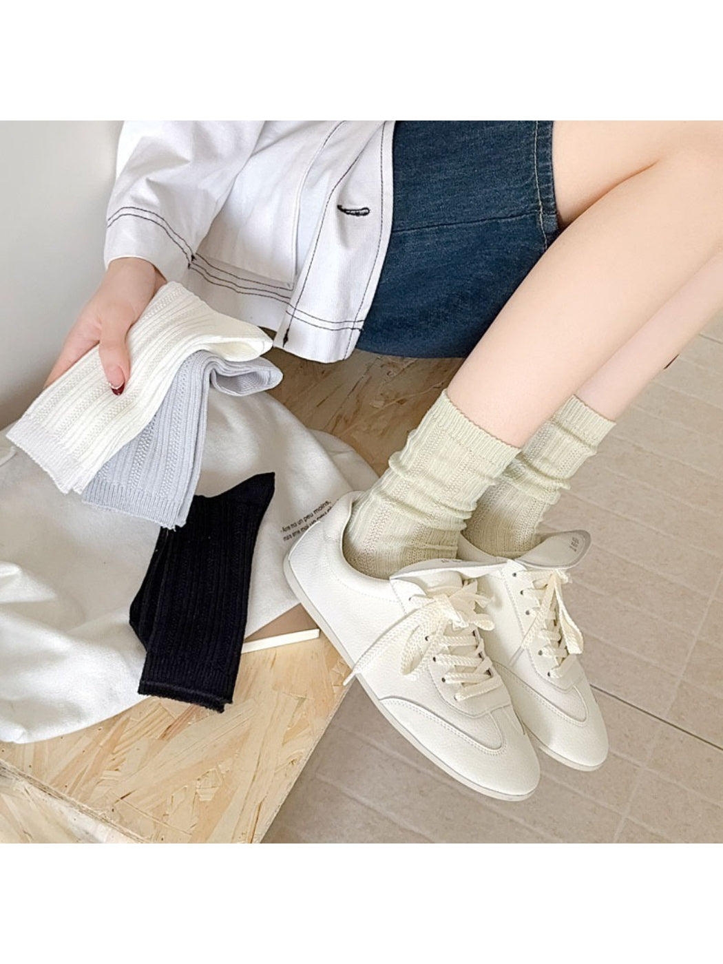 Rufia Soft Ribbed Textured Casual Crew Socks product image 3