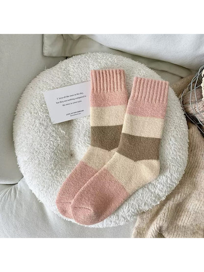 Rufia - Cozy Speckled Diamond Knit Crew Socks