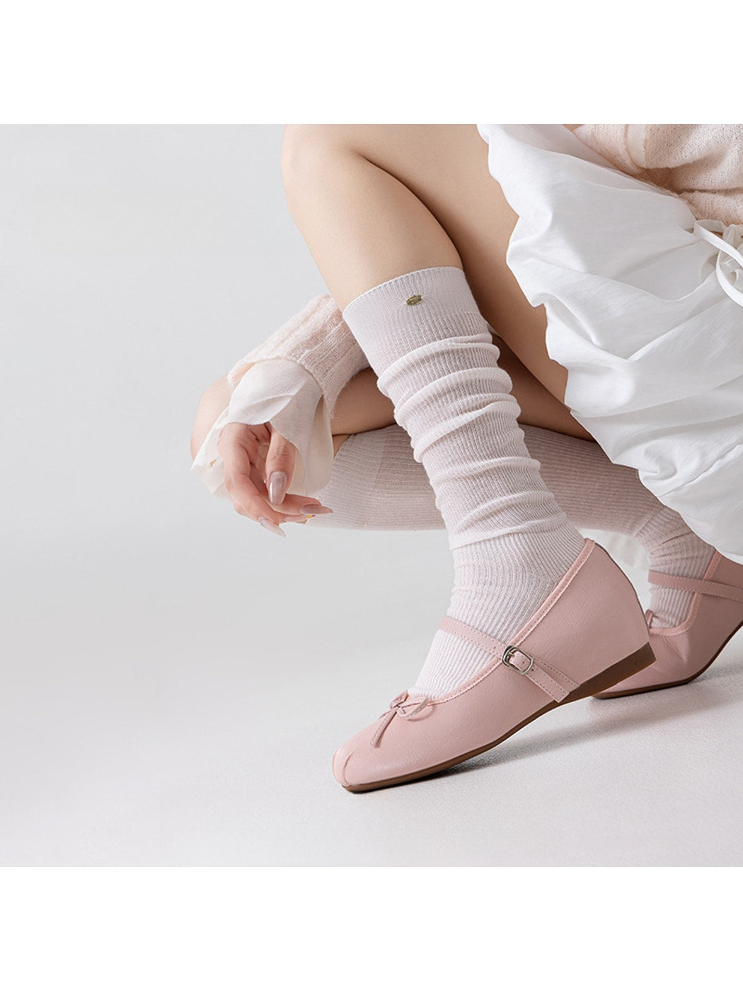 Rufia - Small Metal Plate Detail Solid Color Knee-high Socks