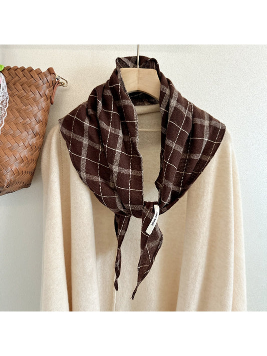 Scarvii - Plaid Pattern Diamond Shaped Winter Scarf