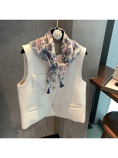 Scarvii - Lush Floral Print Decorative Square Scarf