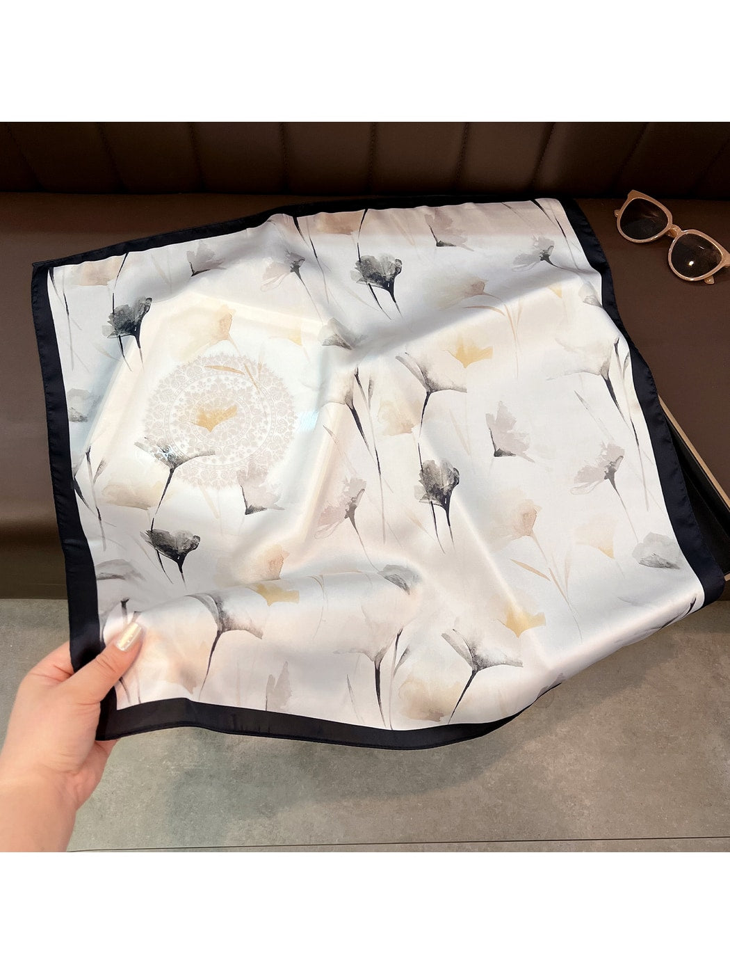 Scarvii - Watercolor Floral Neck Accent Square Scarf