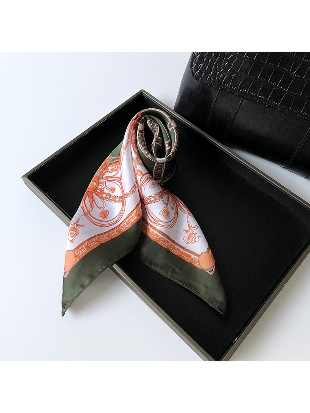 Scarvii - Chain Grid Print Square Scarf