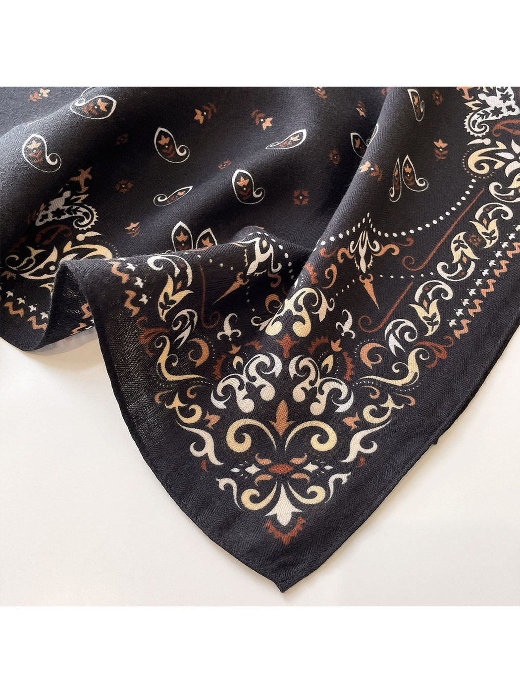 Scarvii - Paisley Print Retro Style Square Scarf