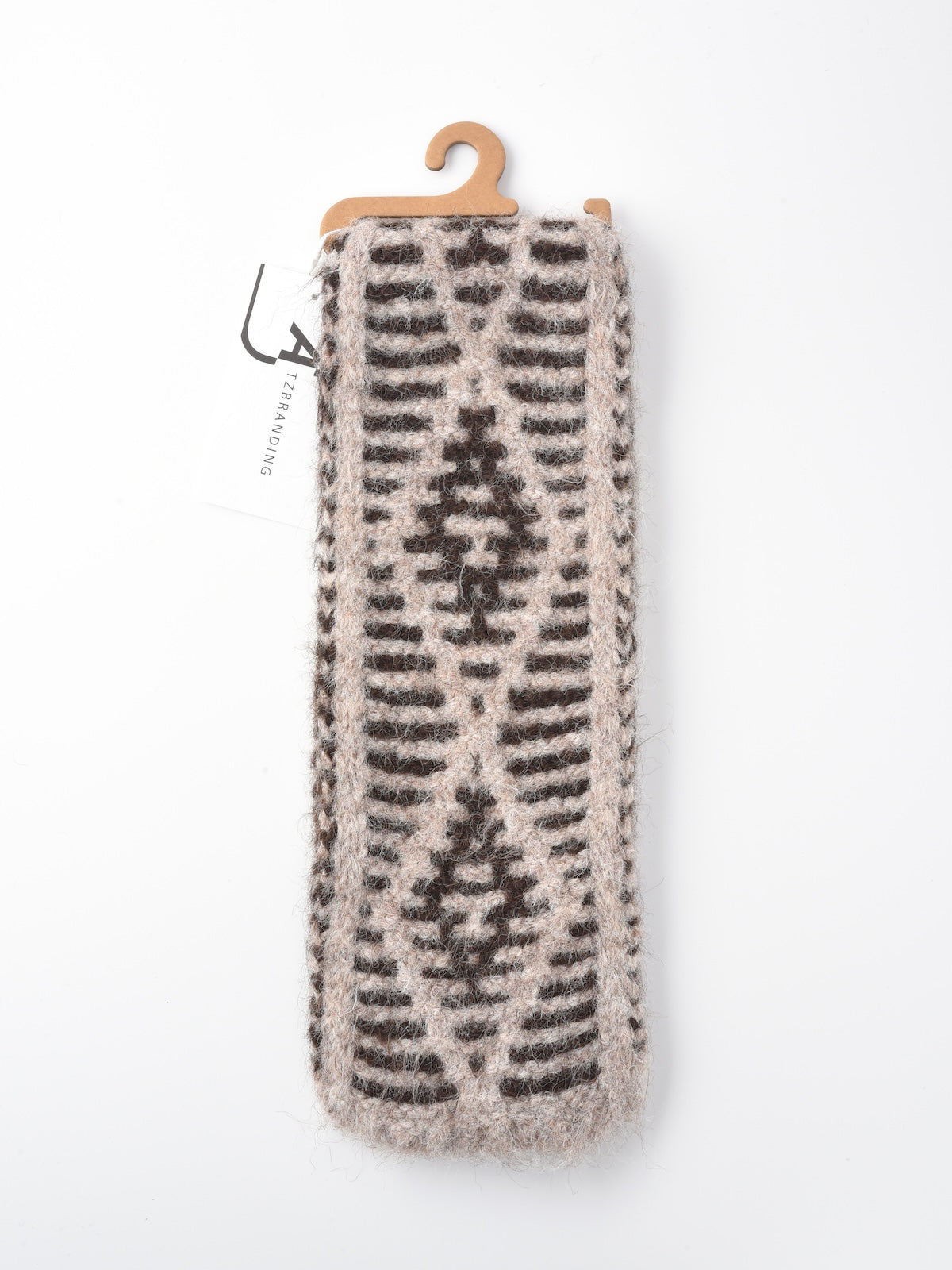 Scarvii - Two-Tone Knitted Scarf with Slip-Through Design