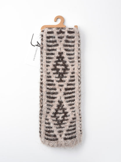 Scarvii - Two-Tone Knitted Scarf with Slip-Through Design