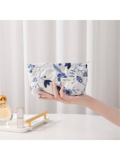 Cosbai - Floral Handheld Makeup and Storage Bag