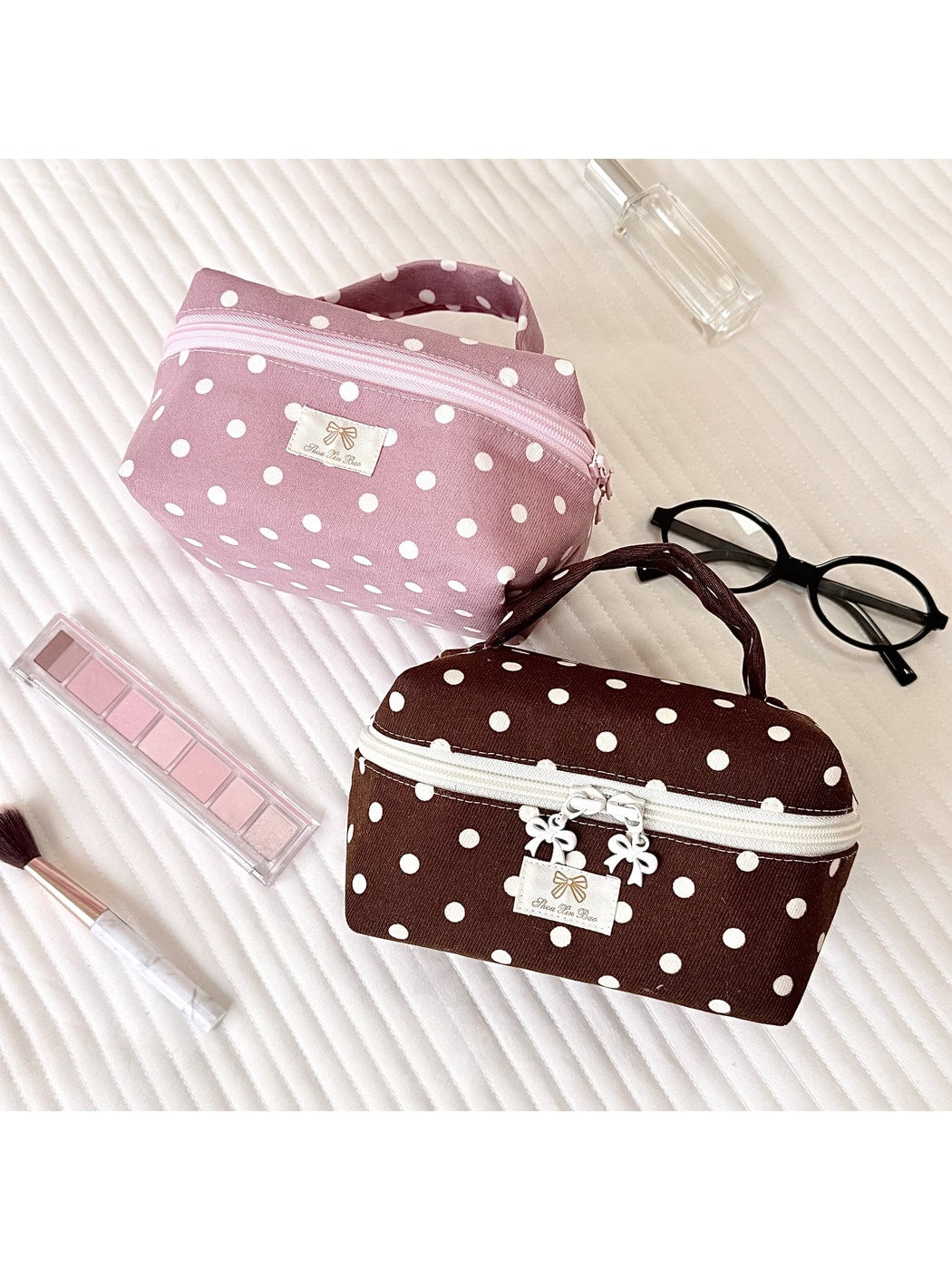 Cosbai - Sweet Polka Dot Handheld Cosmetic Bag