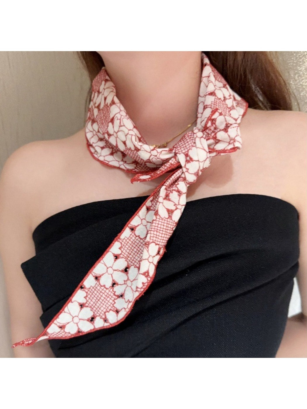 Scarvii - Decorative Floral Triangle Bandana Scarf