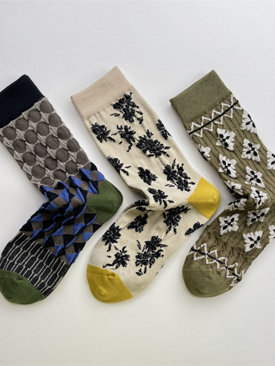 Rufia - Japanese Style Retro Mid-calf Socks – Unisex & Comfy