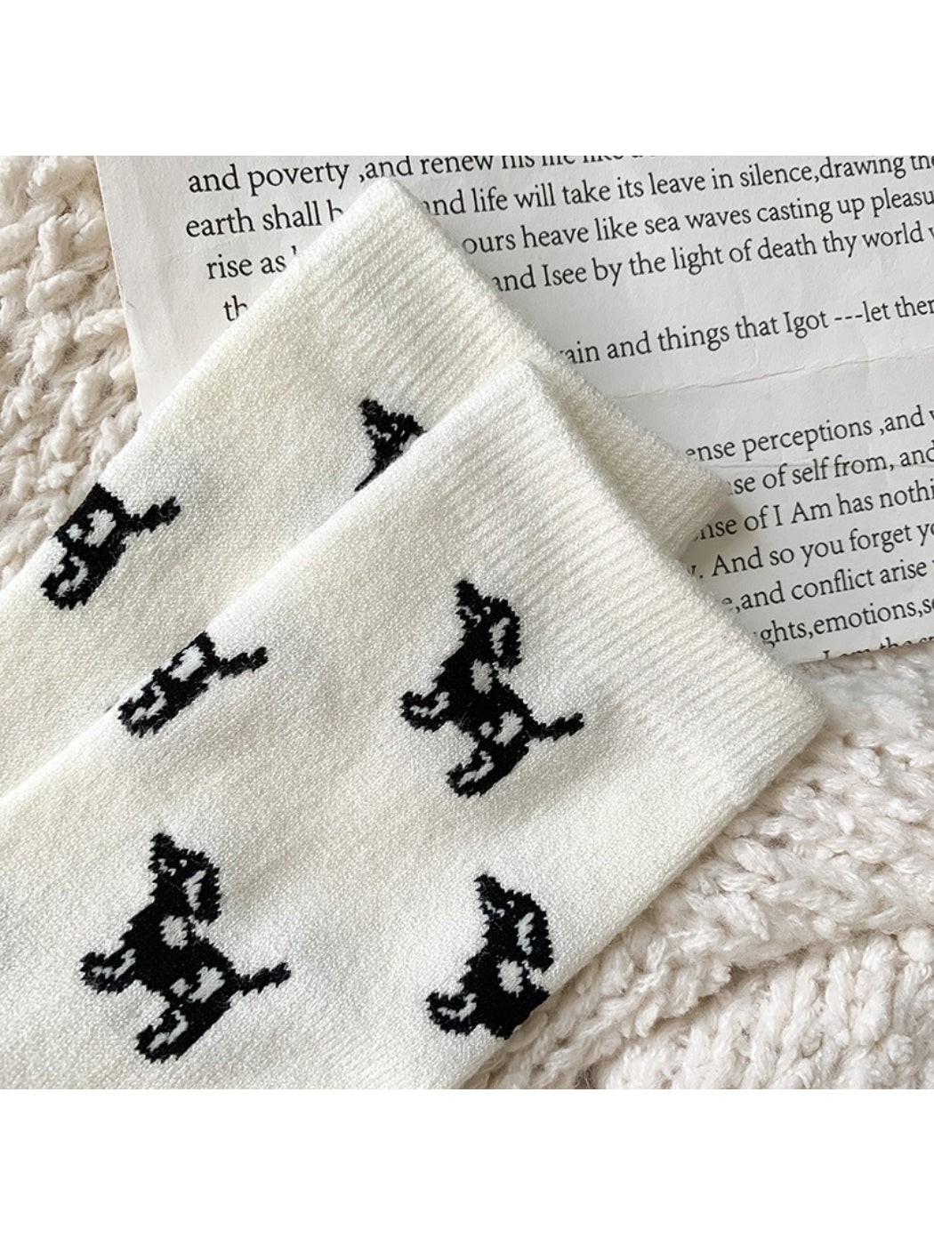 Rufia - Playful Dog Motif Crew Socks