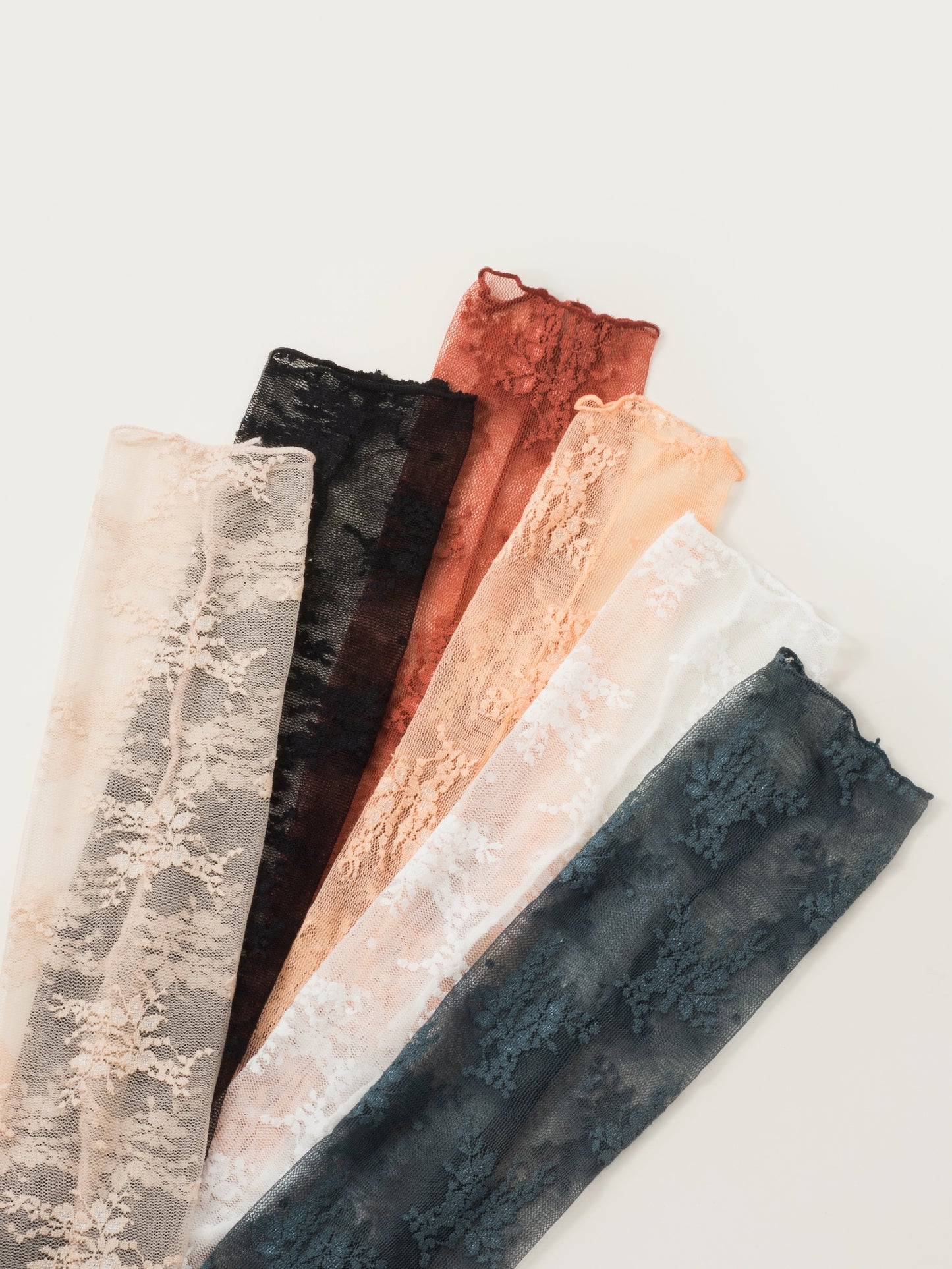 Rufia - Romantic Sheer Lace Crew Socks