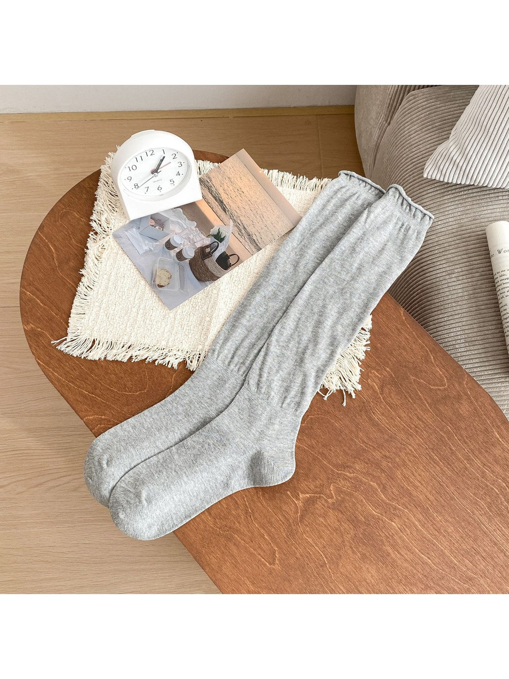 Rufia - Simple Style Ruffle Mid Calf Socks