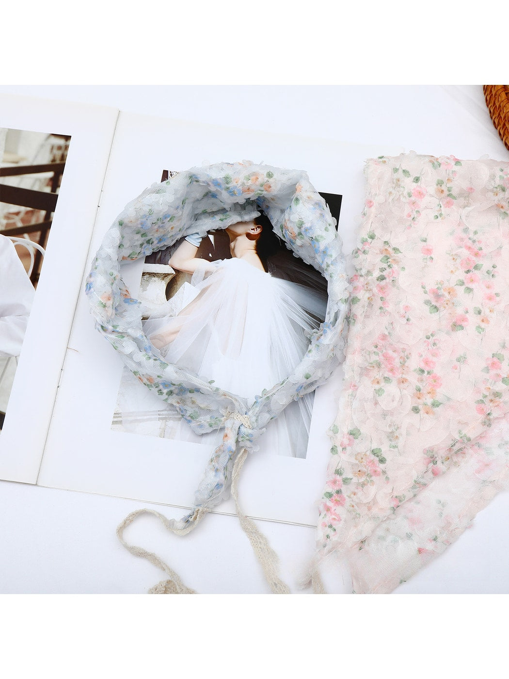 Scarvii - Print Floral Lace Trim Sweet Triangle Bandana