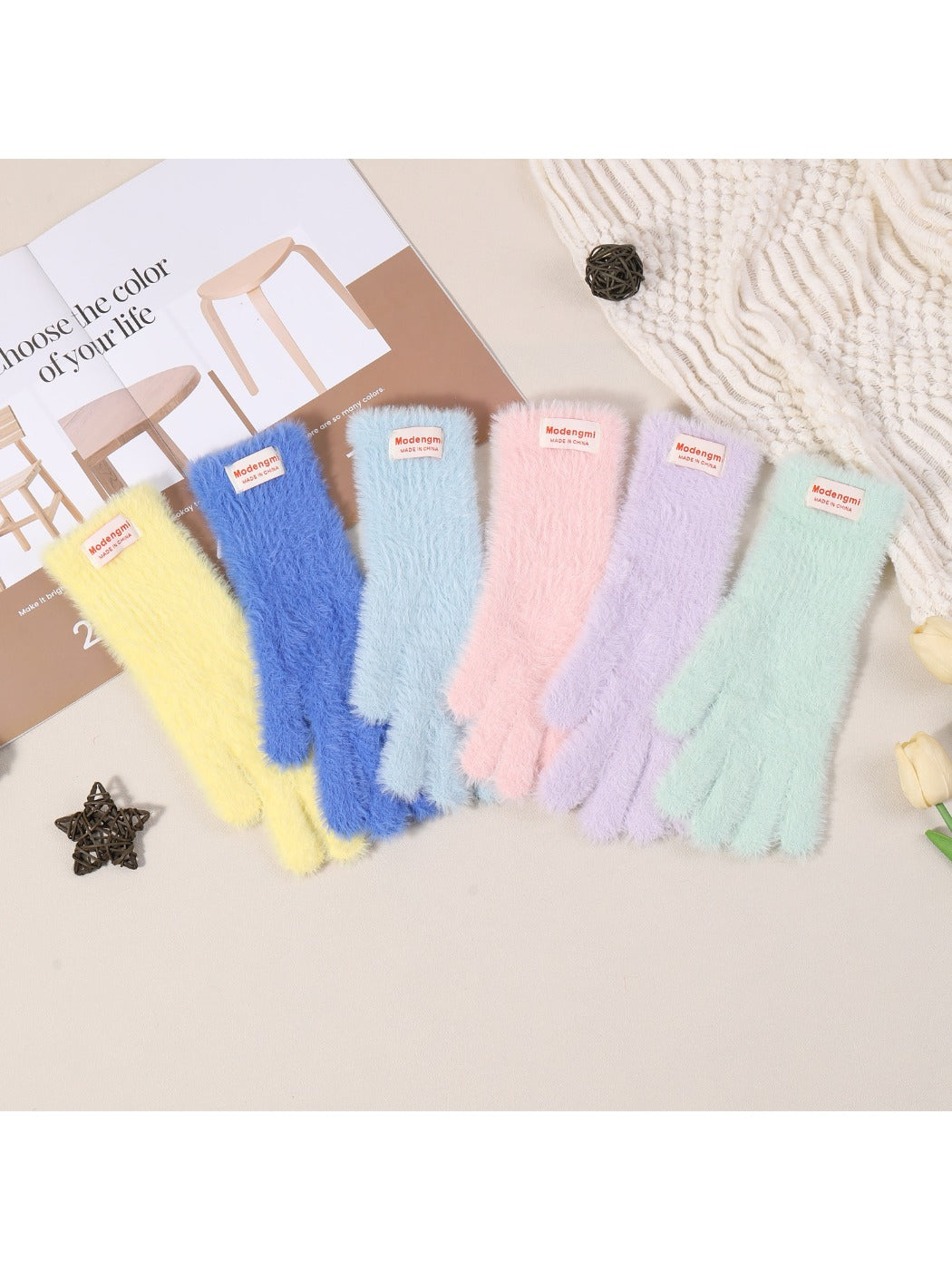 Gloving - Solid Color Plush Fuzzy Touchscreen Gloves