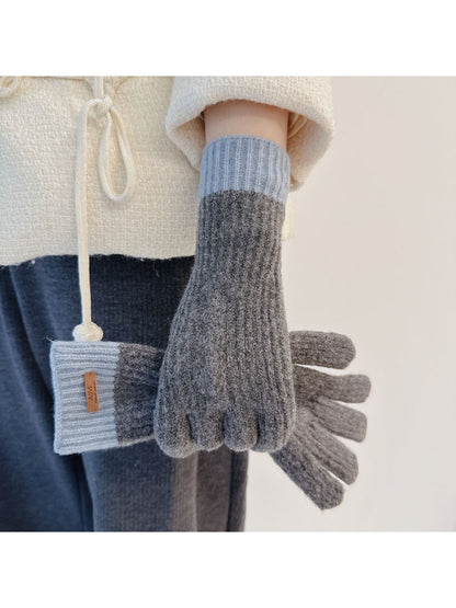 Gloving Colorblock Knit Winter Gloves glove shape