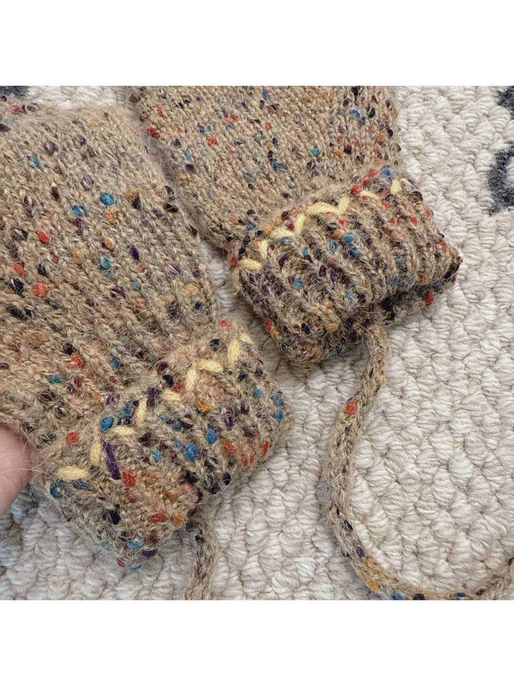 Gloving - Speckled Knit Winter Mittens