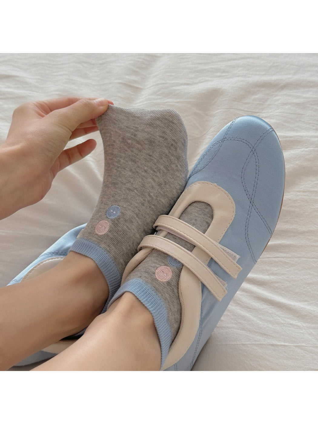 Rufia - Minimal Contrast Edge Ankle Socks product image 2