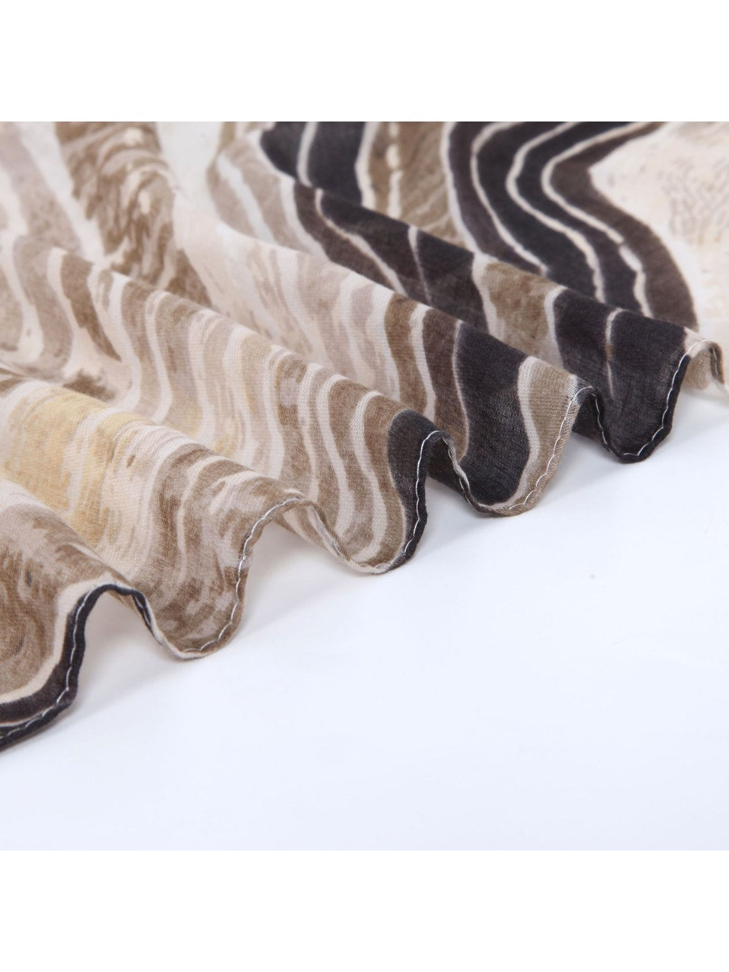 Scarvii - Striped Ripple Pattern Fashion Scarf