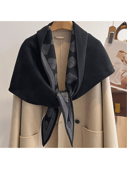 Scarvii - Diamond Pattern Contrast Border Triangle Scarf
