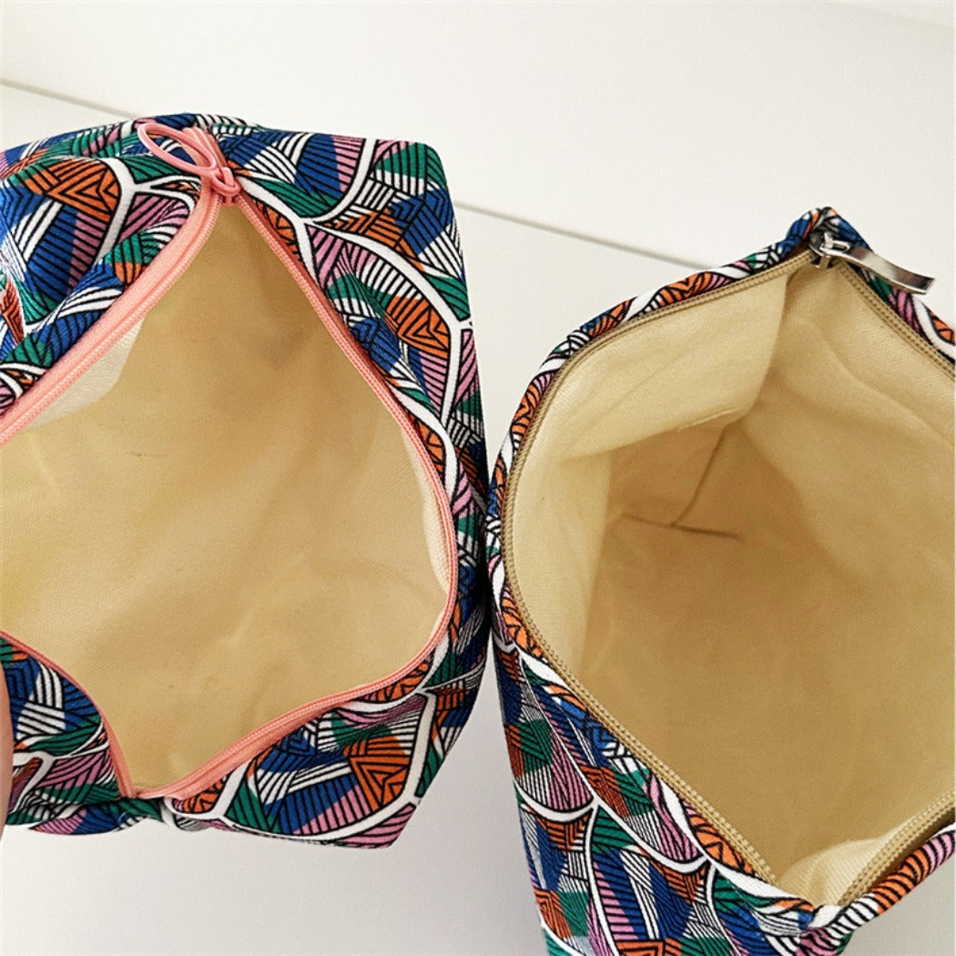 Cosbai - Colorful Fan-Print Makeup Bag - Practical & Basic