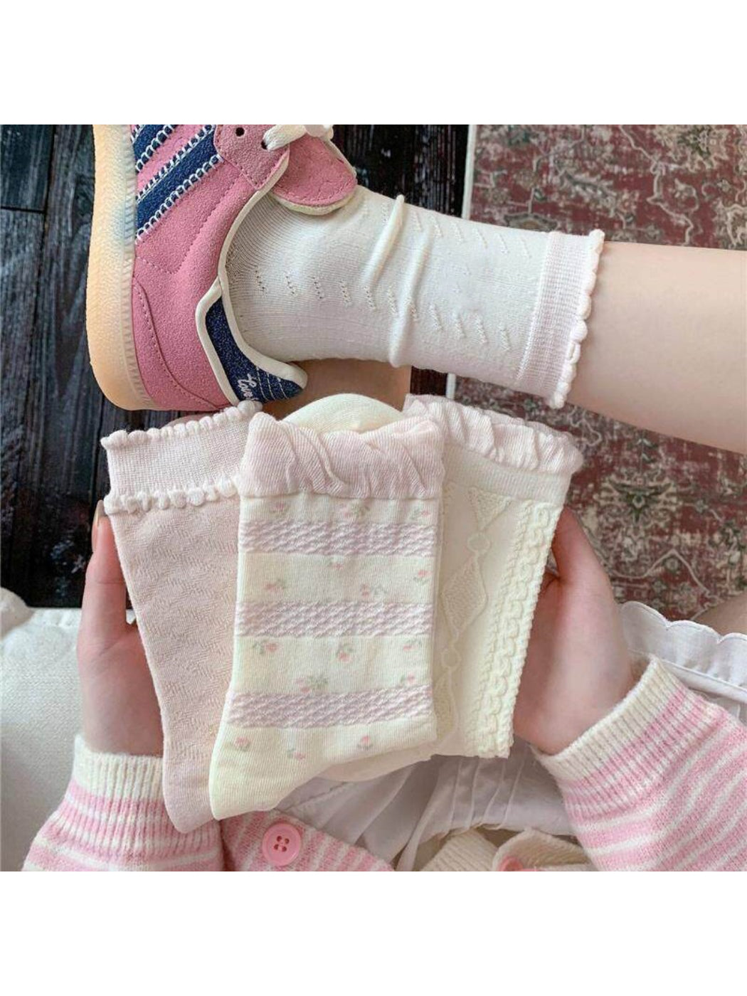 Rufia - Sweet Frill Trim Knit Crew Socks product image 1