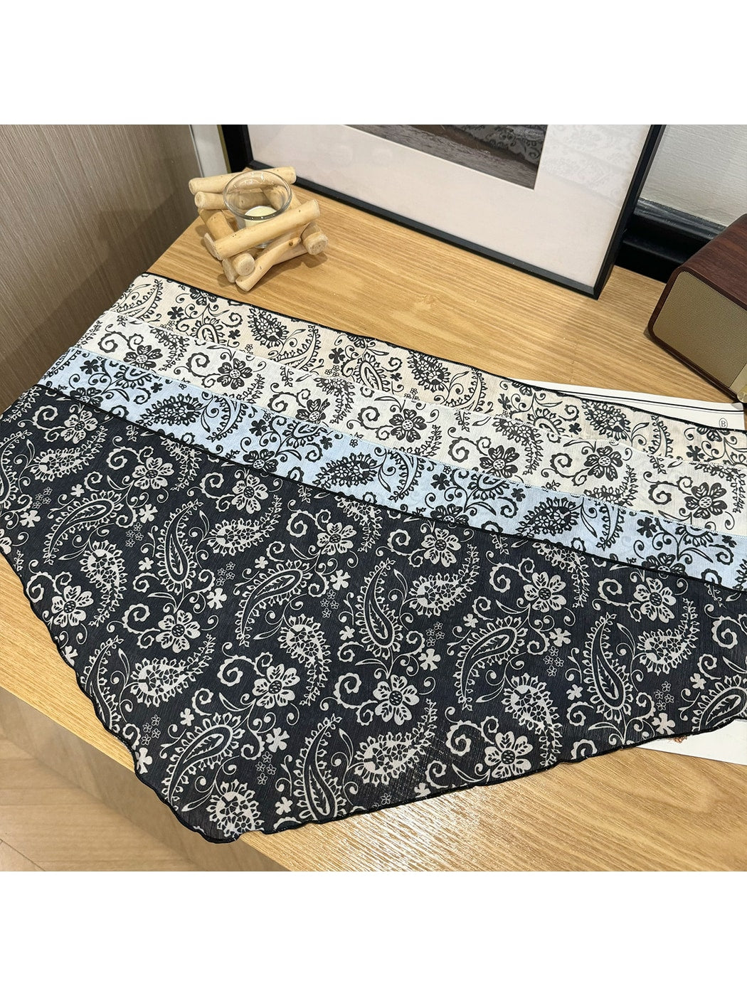 Scarvii - Paisley Floral Print Triangle Bandana