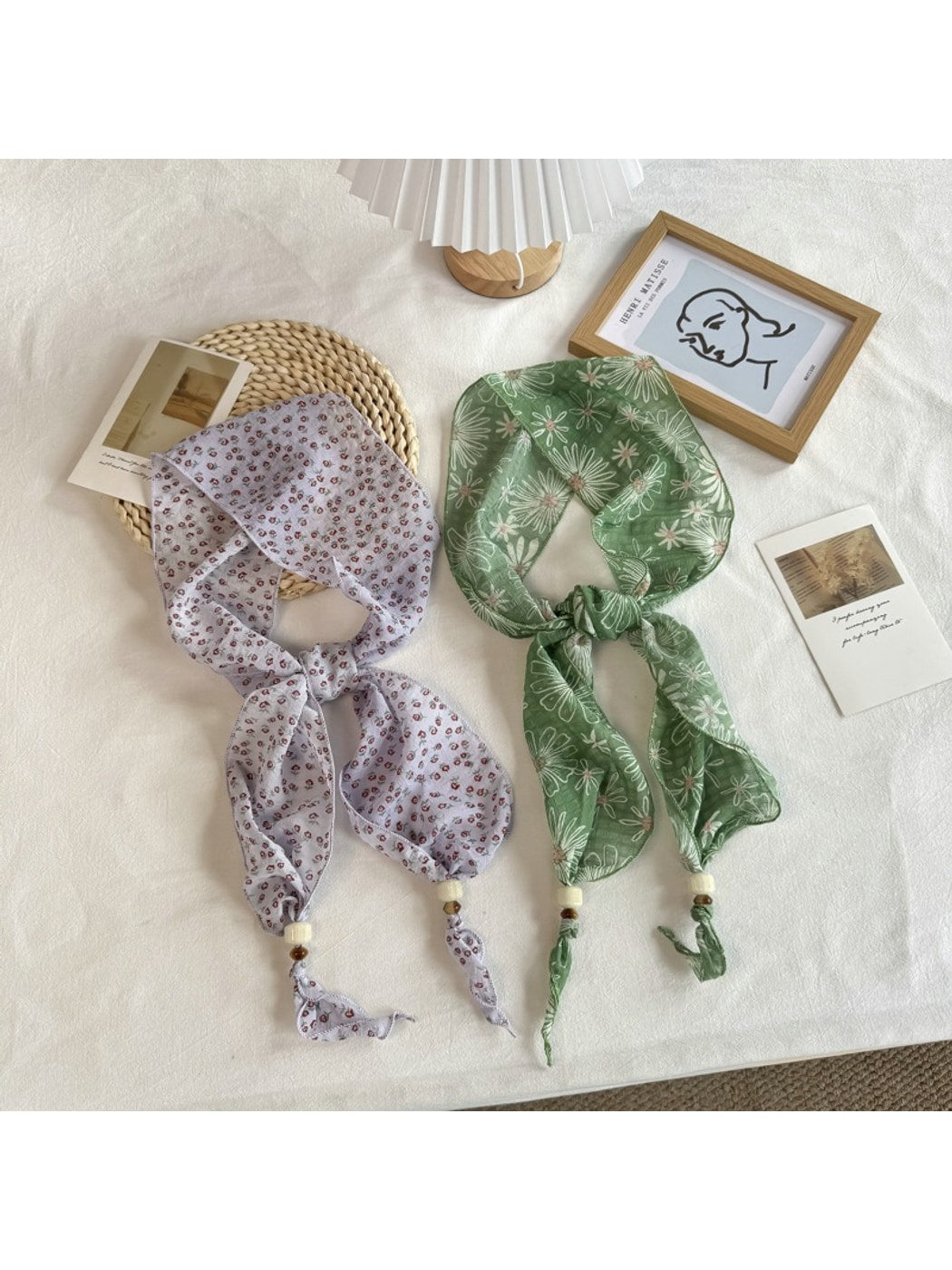 Scarvii - Romantic Ditsy Floral Print Scarf