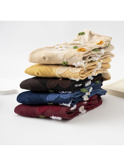 Rufia - Floral Relief Pattern Casual Crew Socks