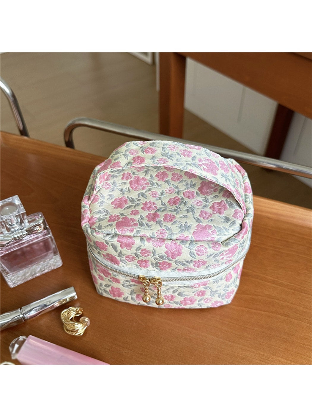 Cosbai - Floral Everyday Makeup Organizer Bag