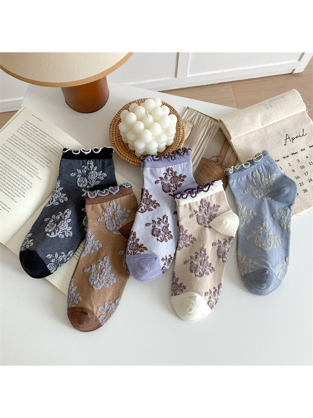 Rufia - Muted Floral Ruffle Trim Ankle Socks