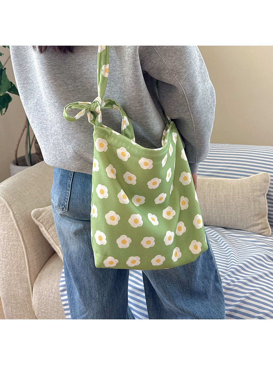 Cosbai - Green Floral Print Tote Bag