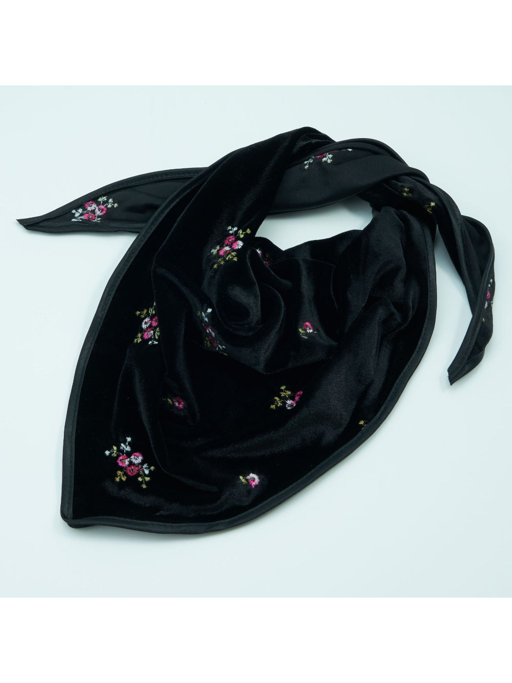 Scarvii - Ditsy Floral Velvet Bandana Scarf
