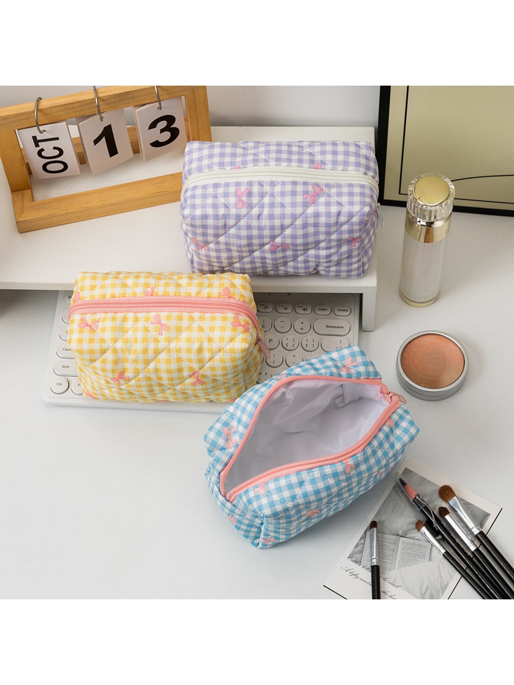 Cosbai - Bow Print Quilted Cosmetic Organizer Bag