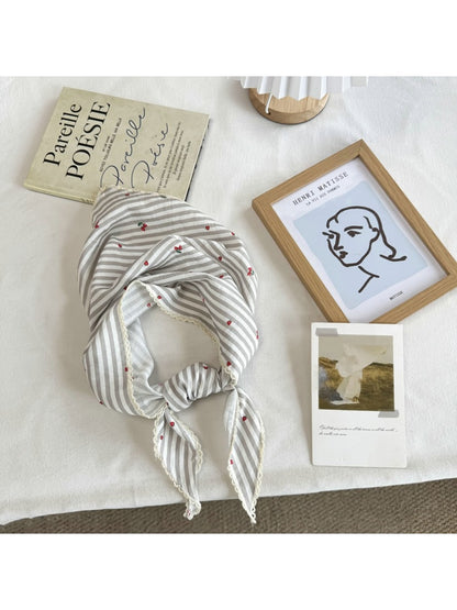 Scarvii - Striped Floral Lace Trim Triangle Bandana