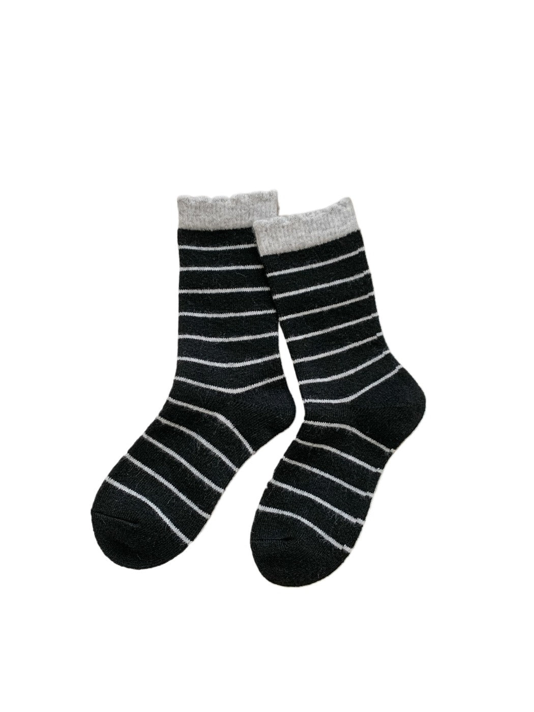 Rufia – Cozy Striped Mid-Calf Socks