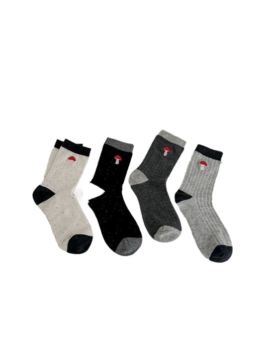 Rufia - Red Mushroom Detail Casual Crew Socks