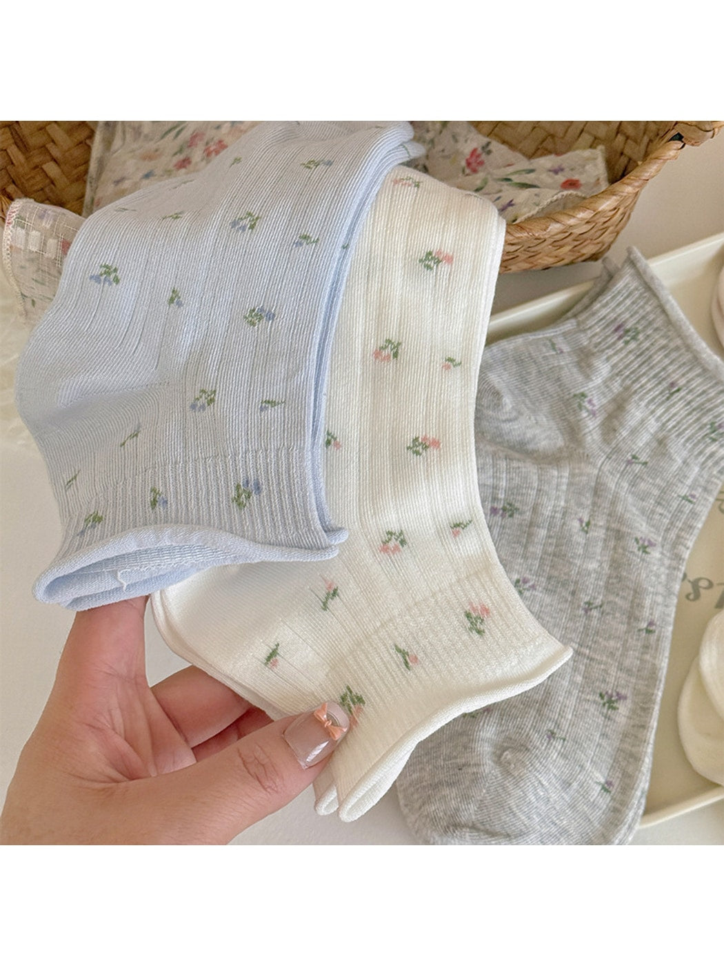 Rufia - Floral Pattern Roll Top Ankle Socks