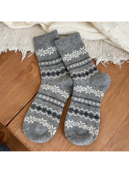 Rufia - Nordic Snowflake Pattern Crew Socks