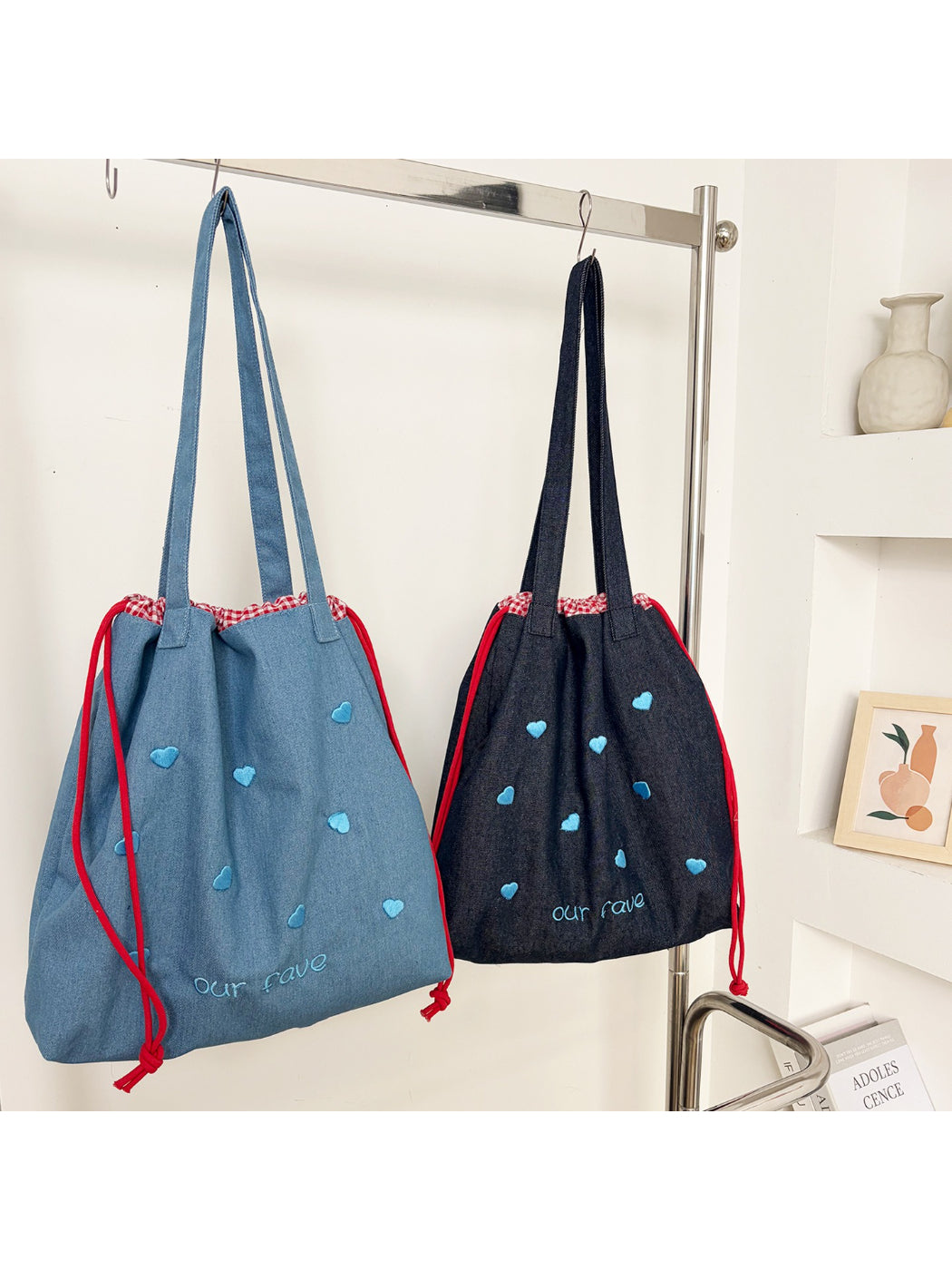 Close-up of Cosbai Polka Dot Slouchy Shoulder Bag fabric and polka dot pattern