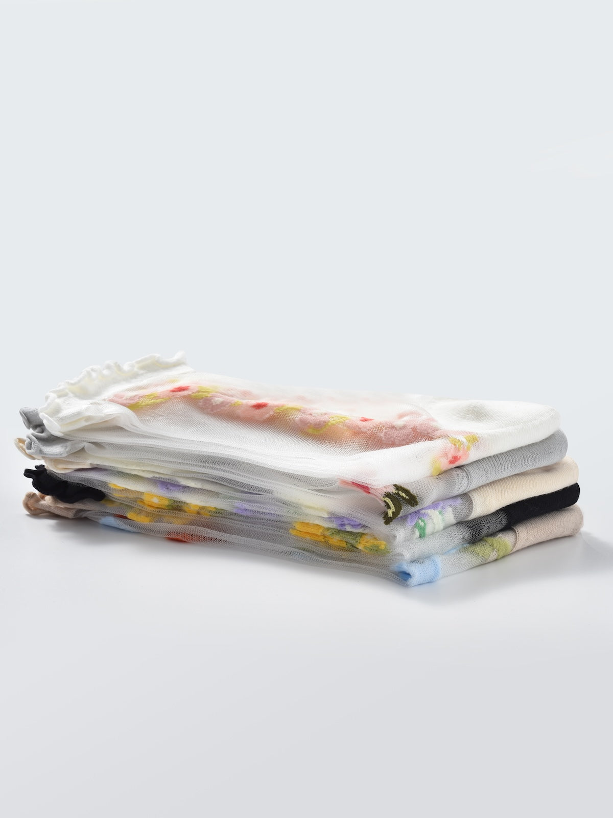 Rufia - Soft Sheer Floral Vine Crew Socks product image 8