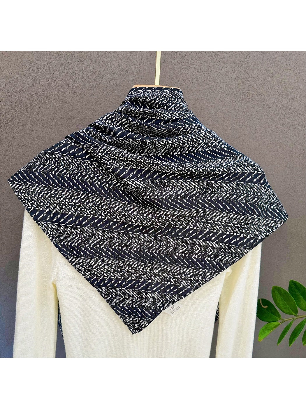 Scarvii - Classic Chevron Fashion Triangle Bandana